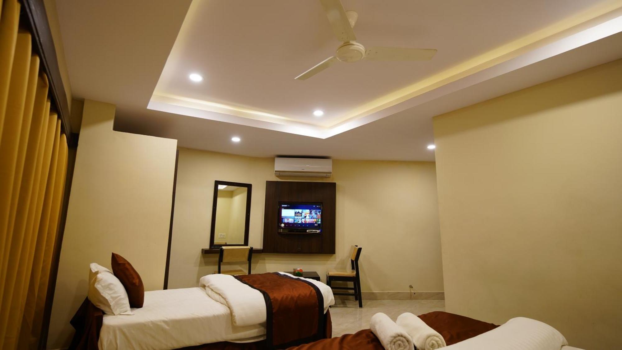 New Hotel Suhail Hyderabad Exteriör bild