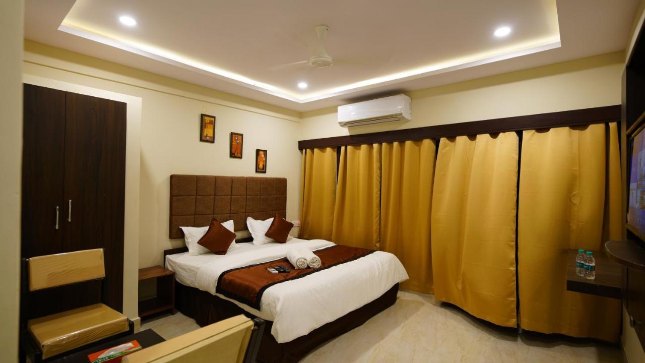 New Hotel Suhail Hyderabad Exteriör bild