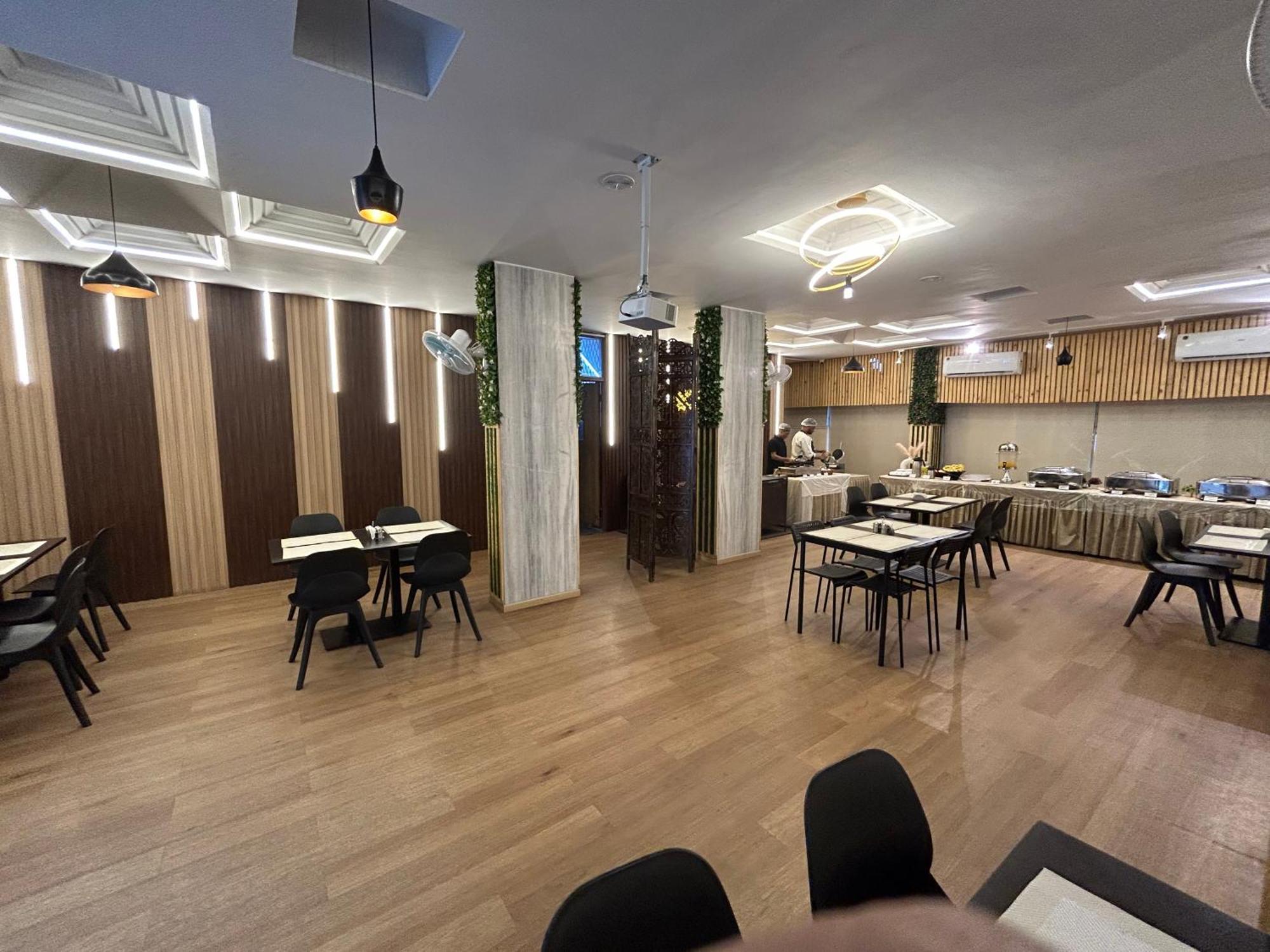 New Hotel Suhail Hyderabad Exteriör bild